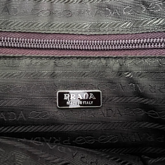 Prada Vintage Off White Shoulder Bag in Cinghiale Leather - Picture 2 of 4